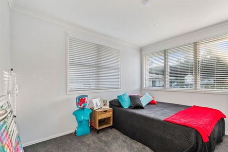 Photo of property in 3 Turei Road, Kawakawa Bay, Papakura, 2585