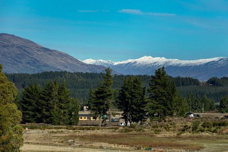 Photo of property in 33 Tomtit Crescent, Lake Hawea, 9382