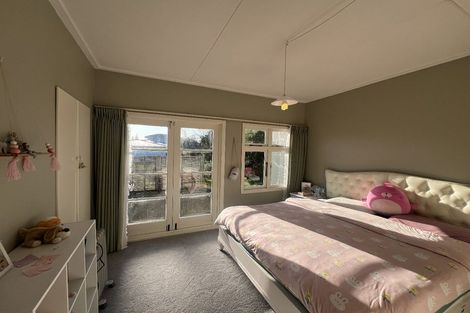 Photo of property in 92 Rahui Road, Otaki, 5512