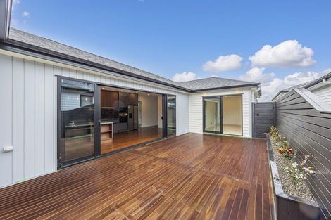 Photo of property in 29 Cara Avenue, Kumeu, 0810