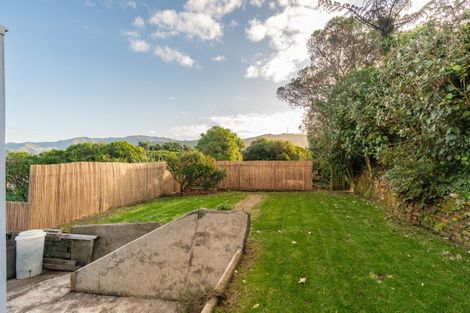 Photo of property in 44 Mills Road, Brooklyn, Wellington, 6021