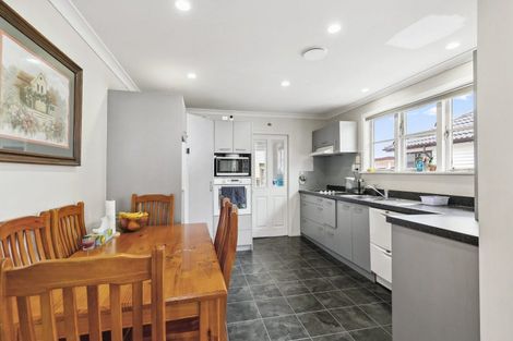 Photo of property in 5 East Street, Petone, Lower Hutt, 5012