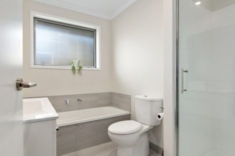 Photo of property in 76 Bert Wall Drive, Omokoroa, 3114