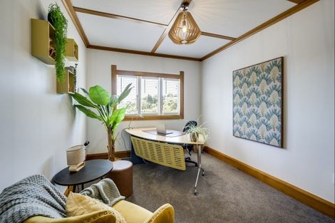 Photo of property in 1 Lambton Road, Hospital Hill, Napier, 4110