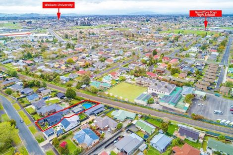 Photo of property in 16 Gillies Avenue, Claudelands, Hamilton, 3214