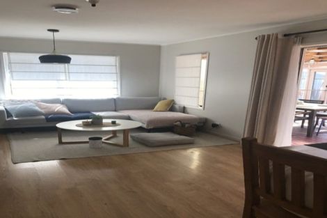 Photo of property in 66a Parrs Cross Road, Henderson, Auckland, 0612