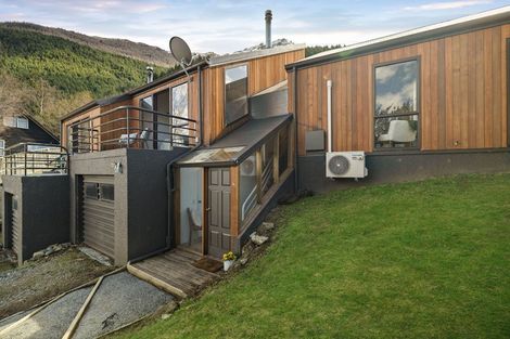 Photo of property in 19b Watts Road, Fernhill, Queenstown, 9300