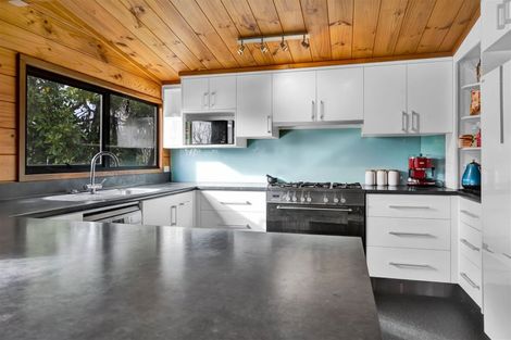 Photo of property in 11 Erica Place, Bell Block, New Plymouth, 4312