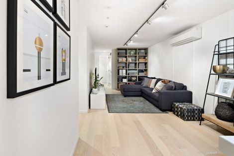 Photo of property in 2e/150 Oriental Parade, Oriental Bay, Wellington, 6011