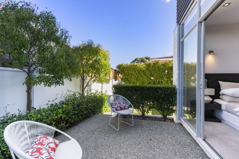 Photo of property in 11 Icarus Place, Half Moon Bay, Auckland, 2012