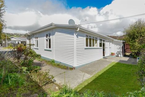 Photo of property in 1 Celia Street, Redcliffs, Christchurch, 8081