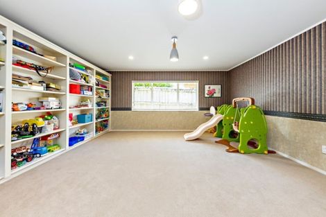 Photo of property in 20 Jane Eyre Drive, Somerville, Auckland, 2014