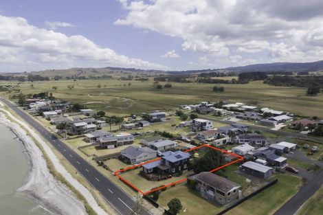 Photo of property in 897 East Coast Road, Kaiaua, Pokeno, 2473