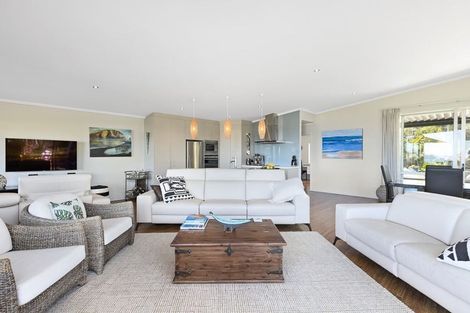 Photo of property in 32 Arabella Lane, Snells Beach, 0920