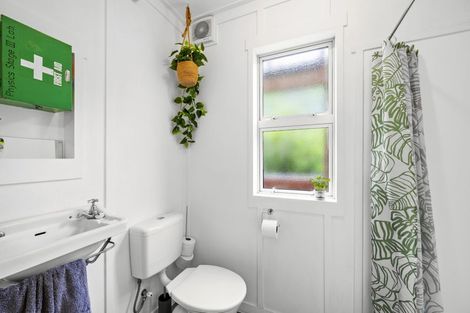 Photo of property in 2a Borlase Street, Brooklyn, Wellington, 6021