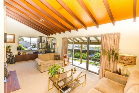 Photo of property in 464 Warspite Avenue, Ascot Park, Porirua, 5024
