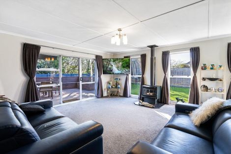 Photo of property in 11 Matai Place, Hawera, 4610