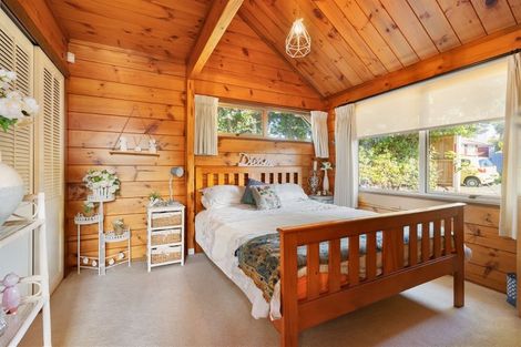 Photo of property in 13 Kyeemagh Street, Botany Downs, Auckland, 2010