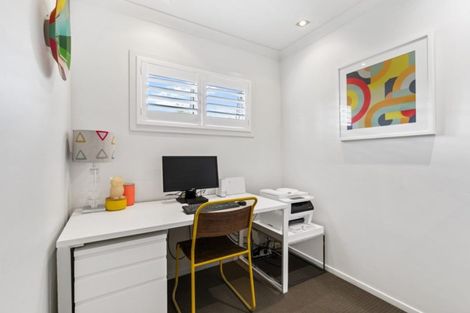 Photo of property in 59a Churchouse Road, Greenhithe, Auckland, 0632