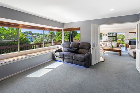 Photo of property in 48 Redwing Street, Browns Bay, Auckland, 0630