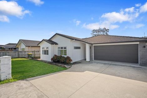 Photo of property in 9 Josh Road, Huapai, Kumeu, 0810