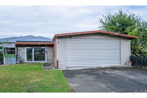 Photo of property in 1 Regent Street, Waimate, 7924