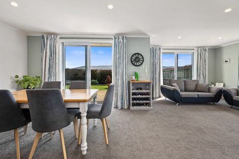 Photo of property in 12 Karaka Place, Kinloch, Taupo, 3377