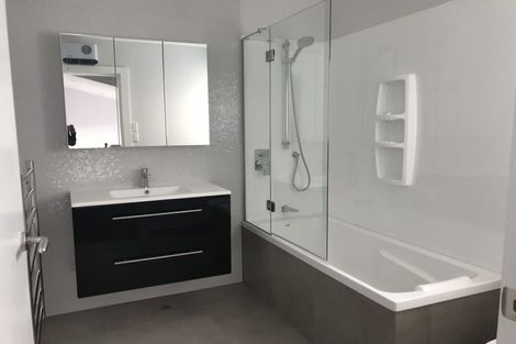 Photo of property in 3/121 Rongotai Road, Kilbirnie, Wellington, 6022