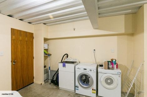 Photo of property in 1 Oak Grove, Mount Cook, Wellington, 6011