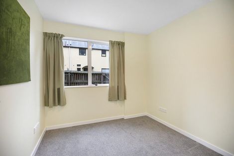 Photo of property in 4/30 Mathesons Road, Phillipstown, Christchurch, 8011