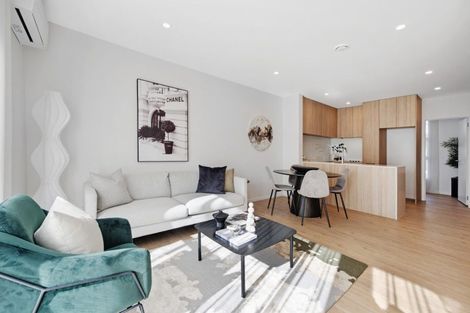 Photo of property in 15 Fencible Drive, Howick, Auckland, 2014