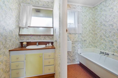 Photo of property in 1 Elizabeth Place, Mairangi Bay, Auckland, 0630