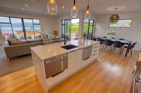 Photo of property in 1 Koe Street, Moana, 7872