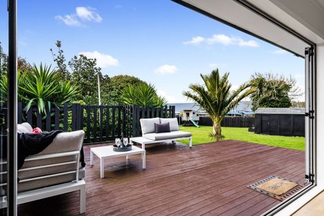 Photo of property in 3 Oraha Road, Huapai, Kumeu, 0810