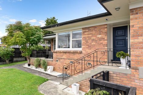 Photo of property in 99 Storey Avenue, Forest Lake, Hamilton, 3200