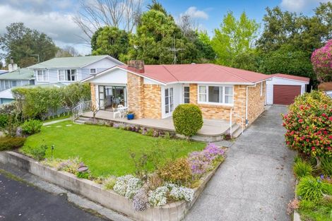 Photo of property in 24 Beverley Crescent, Hillcrest, Hamilton, 3216