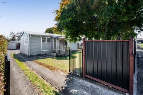 Photo of property in 33 Woodleigh Street, Frankleigh Park, New Plymouth, 4310
