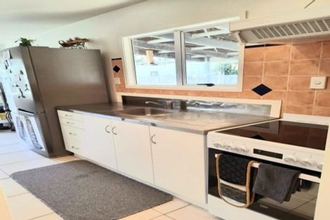 Photo of property in 36 Whitby Avenue, Whitianga, 3510