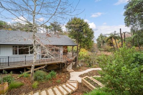 Photo of property in 198 Seaview Road, Westown, New Plymouth, 4310