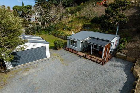 Photo of property in 97 Renown Road, Raumati South, Paraparaumu, 5032