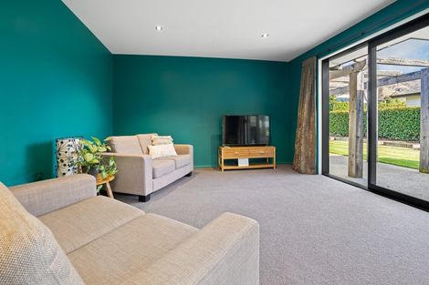 Photo of property in 42a-b Kelliher Drive, Wanaka, 9305