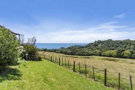 Photo of property in 435 Onemana Drive, Onemana, Whangamata, 3691