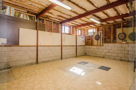 Photo of property in 42 Rogan Street, Mount Roskill, Auckland, 1041