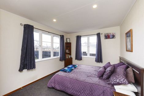 Photo of property in 3 Tararua Terrace, Cloverlea, Palmerston North, 4412