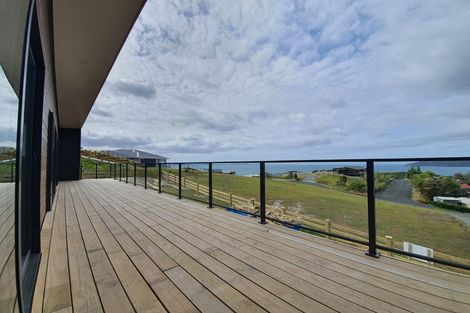 Photo of property in 11b Eagles Way, Cable Bay, 0420