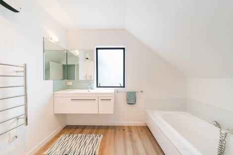 Photo of property in 10a Hardie Street, Hokowhitu, Palmerston North, 4410