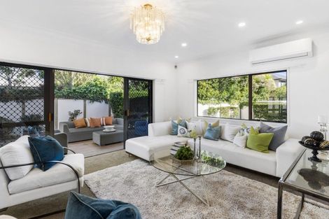 Photo of property in 23 Gillard Place, Eastern Beach, Auckland, 2012