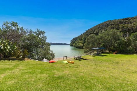 Photo of property in 206 Aucks Road, Okiato, Russell, 0272