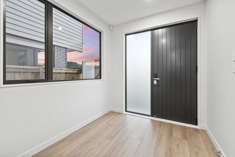 Photo of property in 30b Hearth Street, Flat Bush, 2019