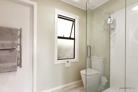 Photo of property in 282 Shaw Road, Titirangi, Auckland, 0604